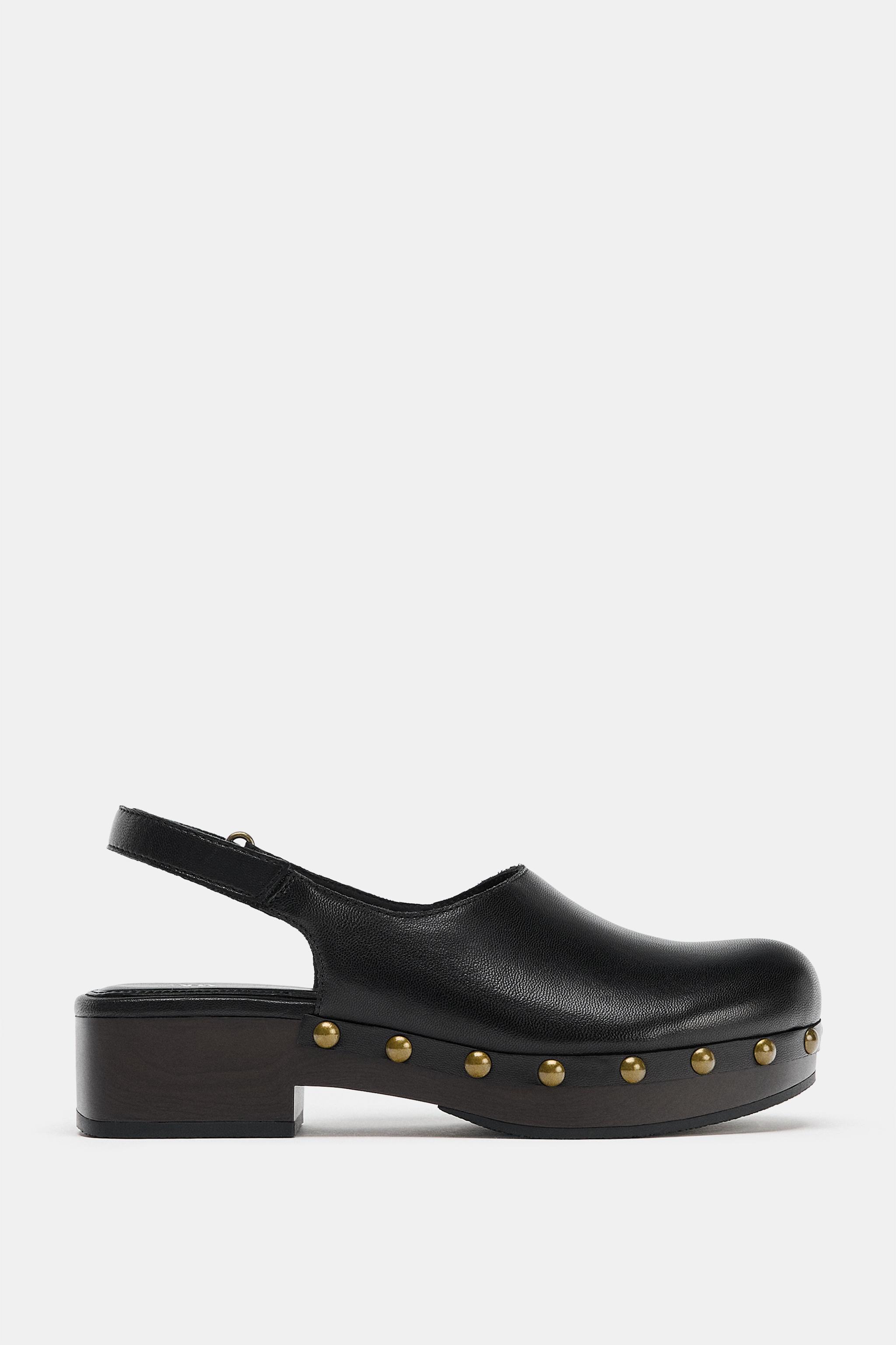 STUDDED LEATHER CLOGS